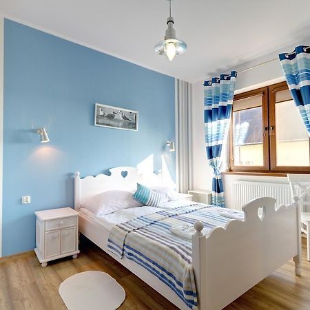 Pensjonat Riwiera Z Widokiem Na Zalew Wislany Krynica Morska Zimmer foto